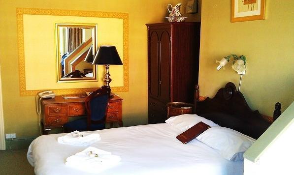 The Montpellier Hotel Llandrindod Wells Buitenkant foto