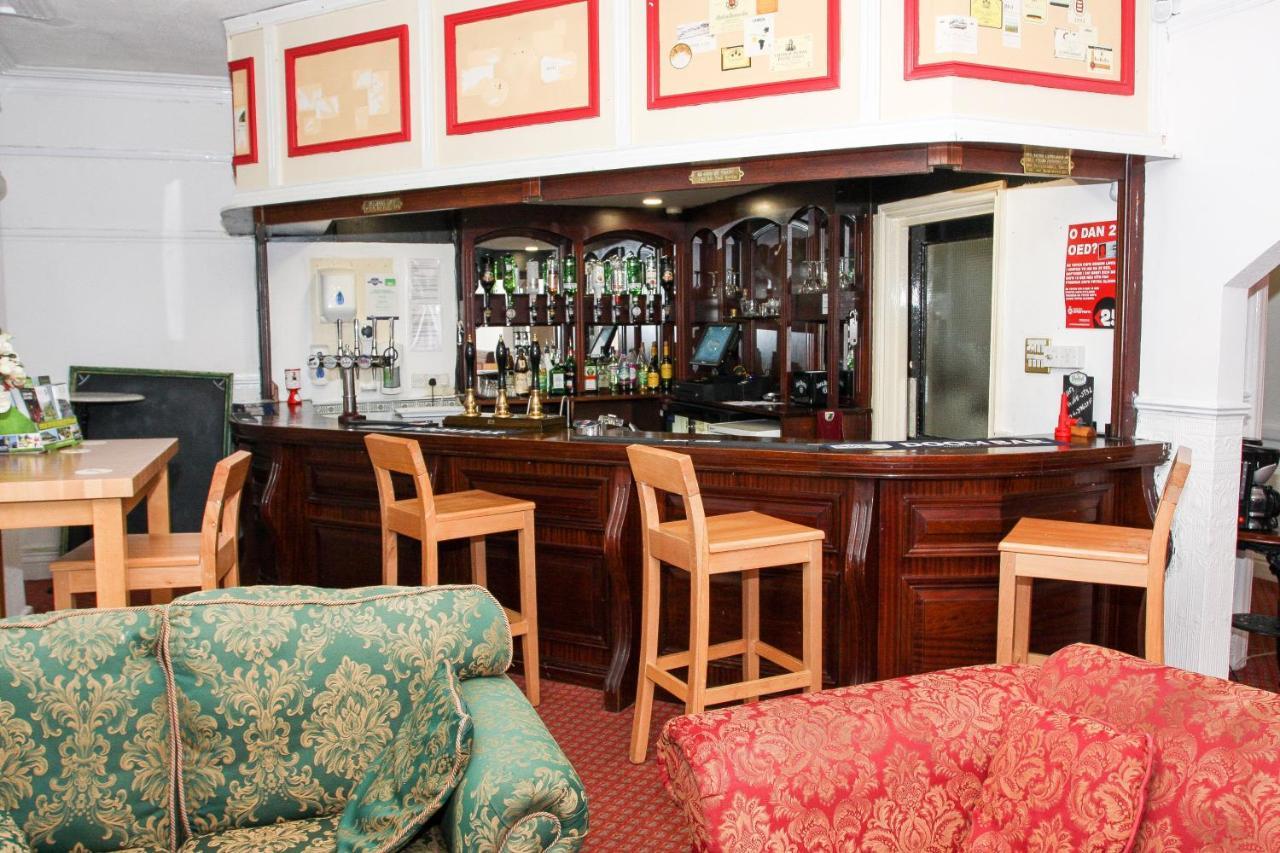 The Montpellier Hotel Llandrindod Wells Buitenkant foto